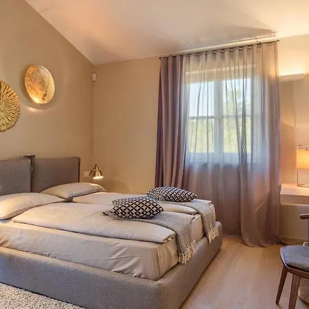 Fendt Nyaraló Poreč